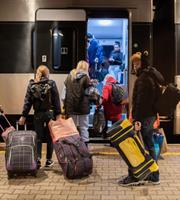 Σε ερείπια, παγίδες με εκρηκτικά και... μπουγάδες επιστρέφουν οι Ουκρανοί